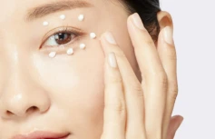 Разглаживающий крем для век с комплексом пептидов MEDI-PEEL Peptide 9 Aqua Essence Lifting Eye Cream