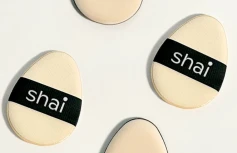 Мини-спонж для консилера ShaiShaiShai Mini Banana Puff