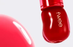 Лёгкий глянцевый блеск для губ fwee 3D Voluming Gloss A04 Aengdu 30%