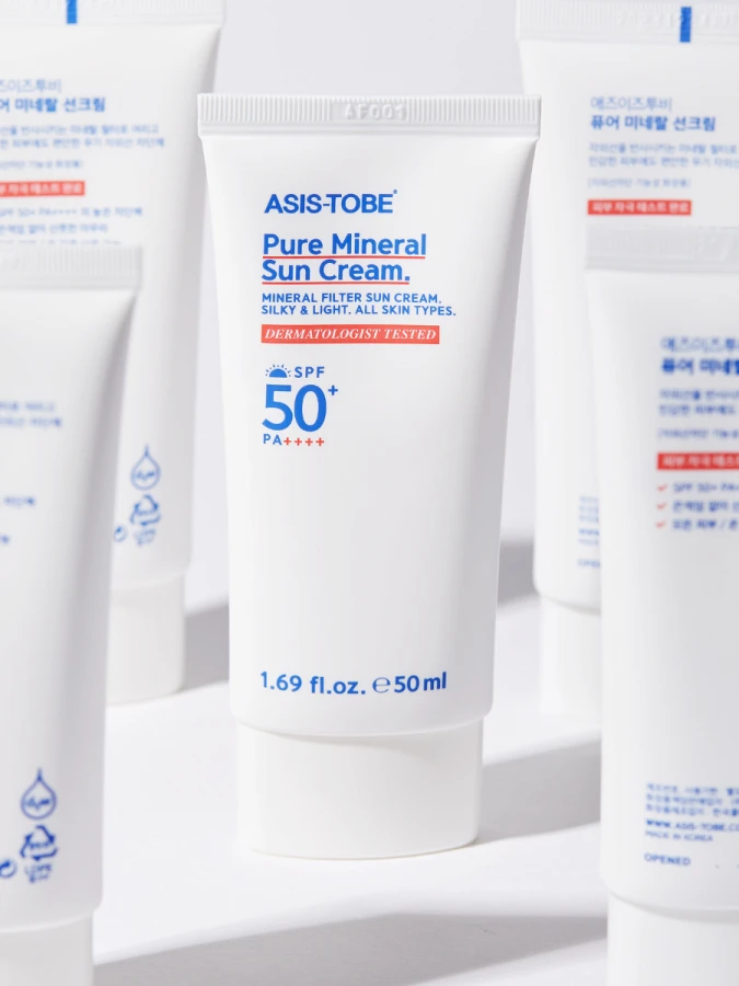 Минеральный солнцезащитный крем для лица с растительными экстрактами ASIS-TOBE Pure Mineral Sun Cream SPF50+PA++++