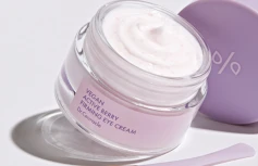Укрепляющий крем для век с ресвератролом Dr.Ceuracle Vegan Active Berry Firming Eye Cream