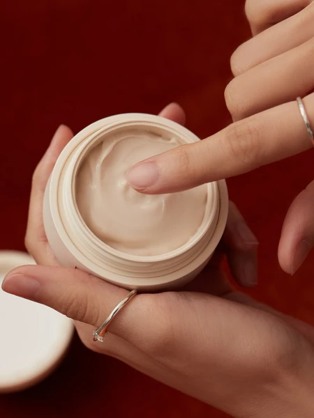 Разглаживающий крем для лица с экстрактом женьшеня Fraijour Alchemic Ginsenoside Intense Firming Cream