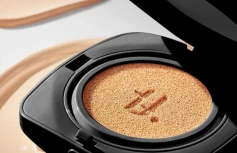 Тональное средство с сияющим финишем TFIT Layering Fit Glow Cushion EX C01 Porcelain SPF50+ PA++++