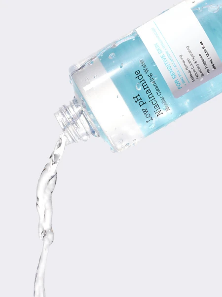 Мягкая мицеллярная вода для снятия макияжа с ниацинамидом COSRX Low pH Niacinamide Micellar Cleansing Water Мягкая мицеллярная вода для снятия макияжа с ниацинамидом COSRX Low pH Niacinamide Micellar Cleansing Water