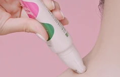 Разглаживающий крем-роллер с ретиналем для шеи CKD Retino Collagen Small Molecule 300 Guasha Neck Cream