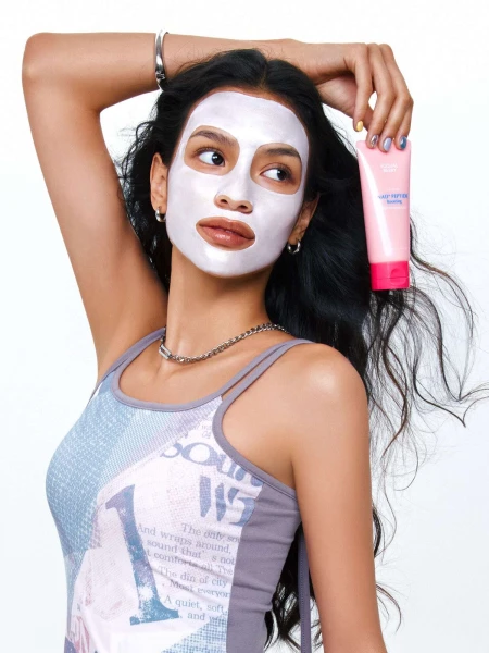 Разглаживающая маска-плёнка с пептидами EQQUALBERRY NAD+ Peptide Boosting Night Wrapping Mask