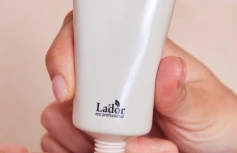 Солнцезащитный крем для ровного тона кожи с маслом таману La’dor Tamanu Tone-up Sunscreen SPF 50+ PA++++