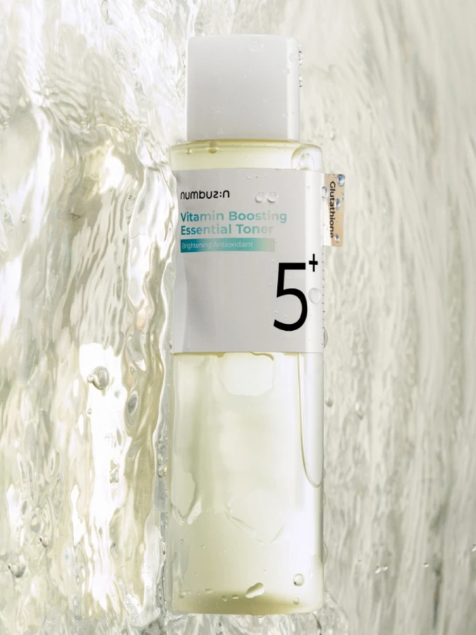 Антиоксидантный тонер для лица с комплексом витаминов Numbuzin No.5 Vitamin  Boosting Essential Toner