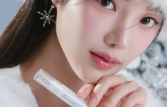 Прозрачный мерцающий блеск для губ Dasique Glowy Lipgloss Holiday Snowball