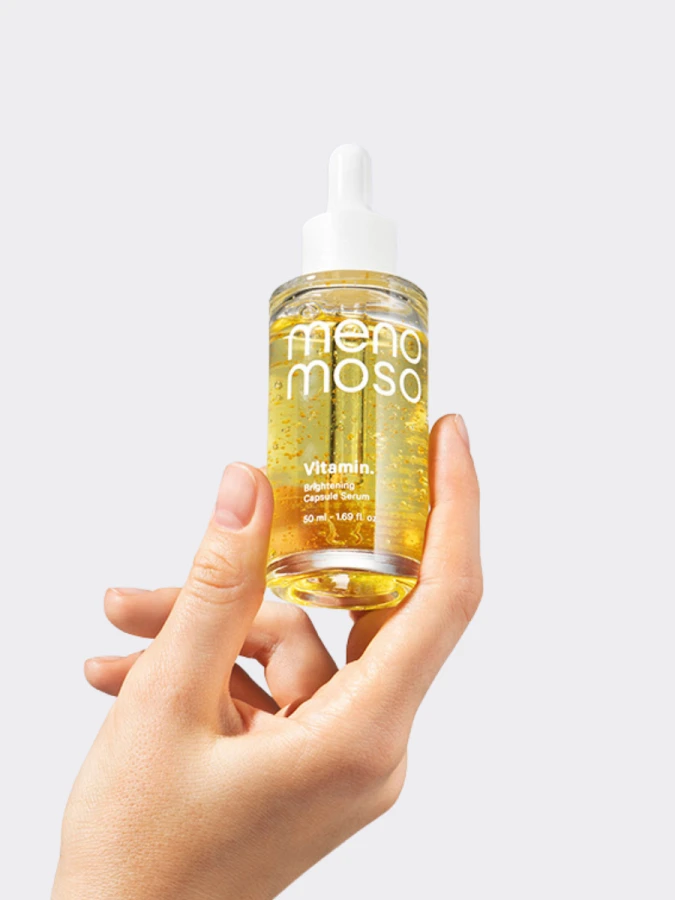 Осветляющая сыворотка для лица с комплексом витаминов MENOMOSO Vitamin Brightening Capsule Serum
