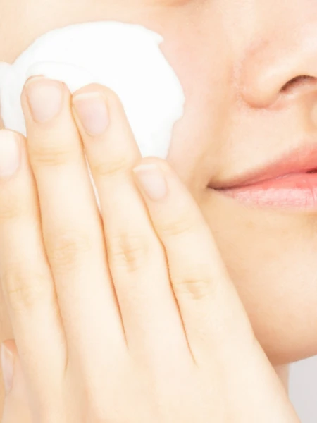 Смягчающая пенка для умывания с прополисом и золотом VT Cosmetics Progloss Foam Смягчающая пенка для умывания с прополисом и золотом VT Cosmetics Progloss Foam