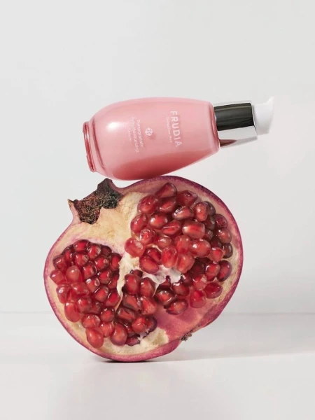 Питательная сыворотка с гранатом FRUDIA Pomegranate Nutri-Moisturizing Serum Питательная сыворотка с гранатом FRUDIA Pomegranate Nutri-Moisturizing Serum