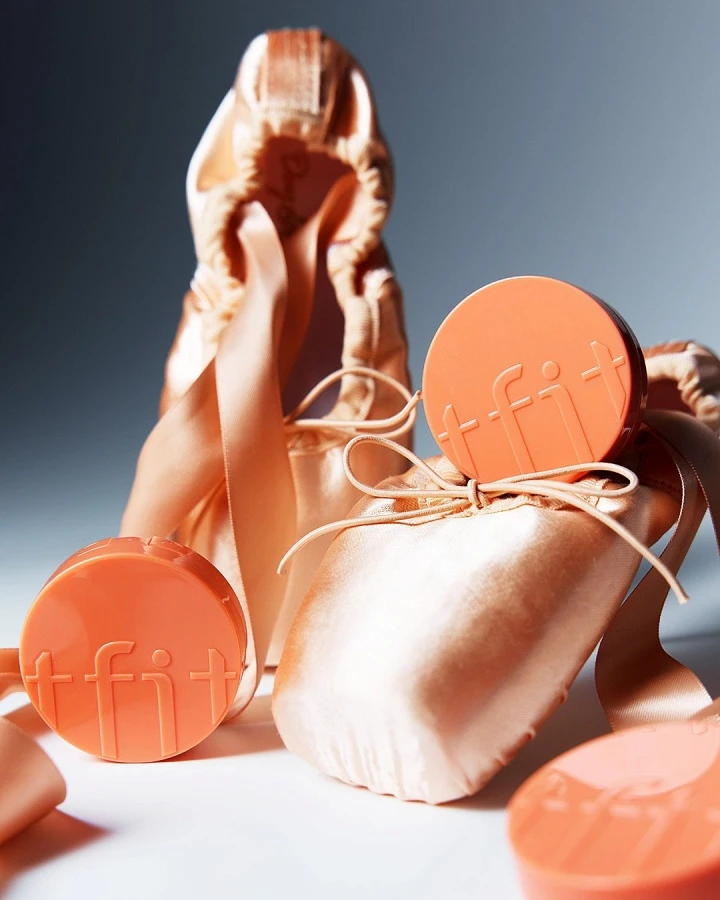 Румяна в коралловом оттенке TFIT Fluffy Velvet Cushion Blush O01 Coral Orange