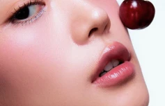 Румяна в ягодном оттенке TFIT Fluffy Velvet Cushion Blush B01 Charming Berry