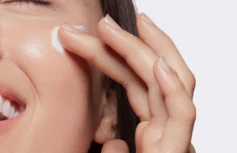 Интенсивный укрепляющий крем для век с бифидобактериями Ma:nyo Factory Bifida Biome Concentrate Eye Cream