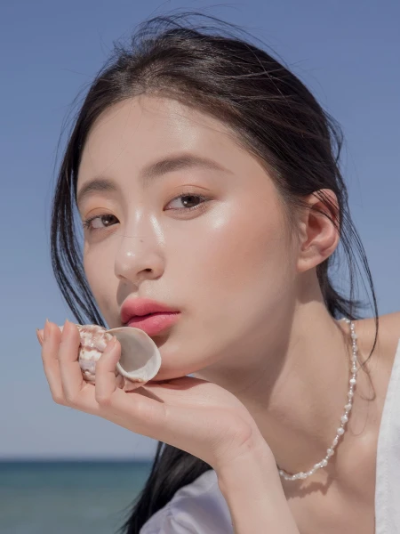 Мягкая кремовая помада в холодном нюдовом оттенке rom&nd Zero Matte Lipstick 10 Pink Sand