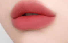 Жидкий тинт для губ с полуматовым финишем BRAYE Water Blur Tint 05 Cordial