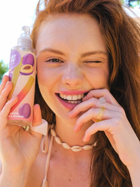 Освежающий мист для лица и тела с ароматом "Садовая слива и ревень" EAT MY Fresh Mist Garden Plum & Rhubarb