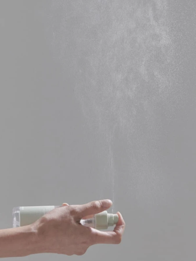 Успокаивающий мист для тела с экстрактом хауттюйнии Celimax Ji Woo Gae Heartleaf BHA Body Mist