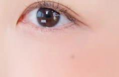 Двойные мягкие румяна с муссовой текстурой fwee Mellow Dual Blush RD02 Another Me