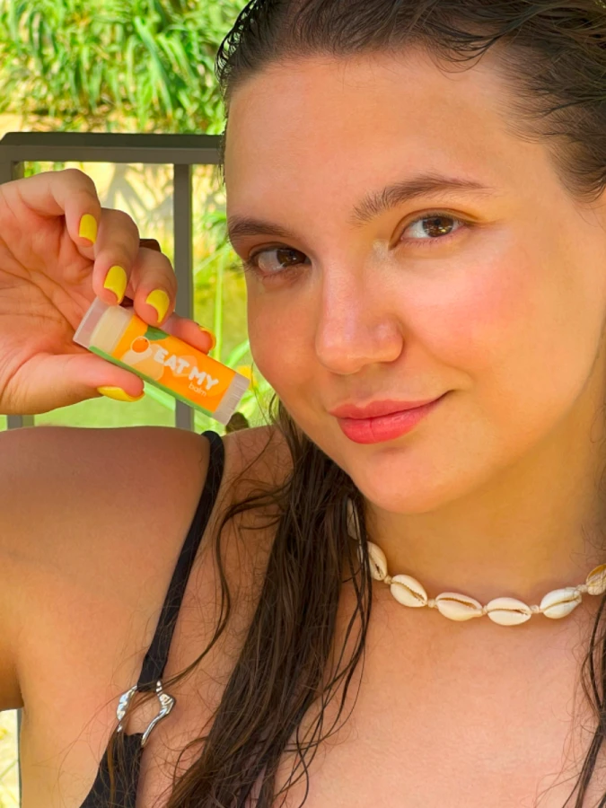 Бальзам для губ с ароматом "Абрикосовый айс ти" EAT MY BALM Aftersun Apricot Ice Tea