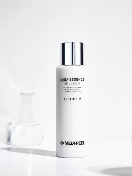 Увлажняющая пептидная эмульсия для лица MEDI-PEEL Peptide 9 Aqua Essence Emulsion Увлажняющая пептидная эмульсия для лица MEDI-PEEL Peptide 9 Aqua Essence Emulsion