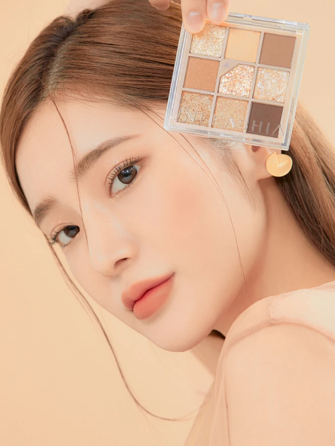 Палетка теней для век UNLEASHIA Glitterpedia Eye Palette N°2 All of Brown