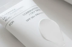 Лёгкий солнцезащитный крем для лица с растительными экстрактами Celimax Oil Control Light Sunscreen