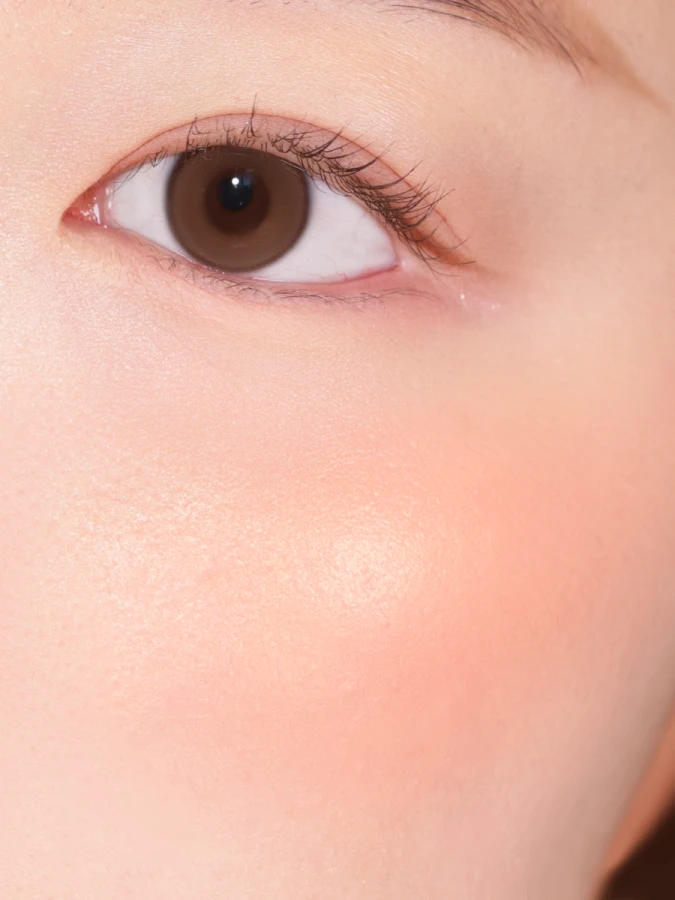 Кремовые румяна в коралловом оттенке AMUSE Soft Cream Cheek 04 Shimmer Marmalade