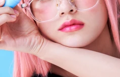 Увлажняющий оттеночный бальзам для губ в розовом оттенке TOCOBO Glass Tinted Lip Balm 012 Better Pink
