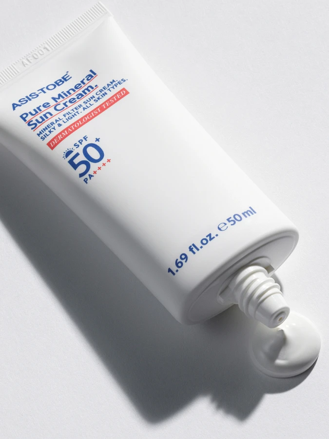Минеральный солнцезащитный крем для лица с растительными экстрактами ASIS-TOBE Pure Mineral Sun Cream SPF50+PA++++