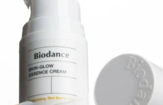 Увлажняющий крем для сияния кожи лица с керамидами Biodance Skin-Glow Essence Cream