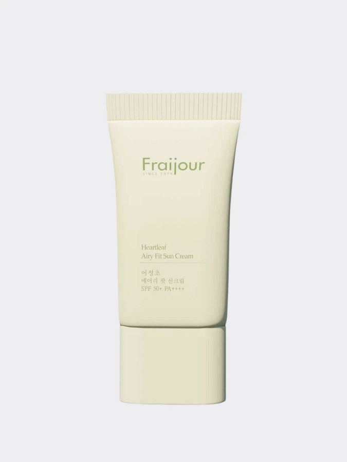 Солнцезащитный крем с экстрактом хауттюйнии Fraijour Heartleaf Airy Fit Sun Cream SPF 50+ PA ++++