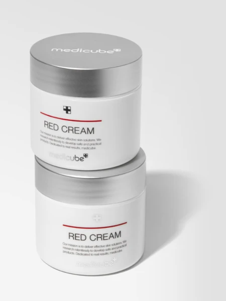 Противовоспалительный крем для работы с акне Medicube Red Cream 2.0 Противовоспалительный крем для работы с акне Medicube Red Cream 2.0
