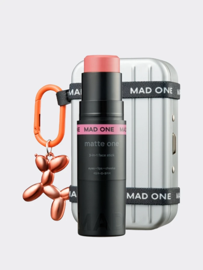 Мультифункциональный стик для макияжа в розовом оттенке MAD ONE 3-in-1 Face Stick Eyes + Lips + Cheeks Dusty Rose