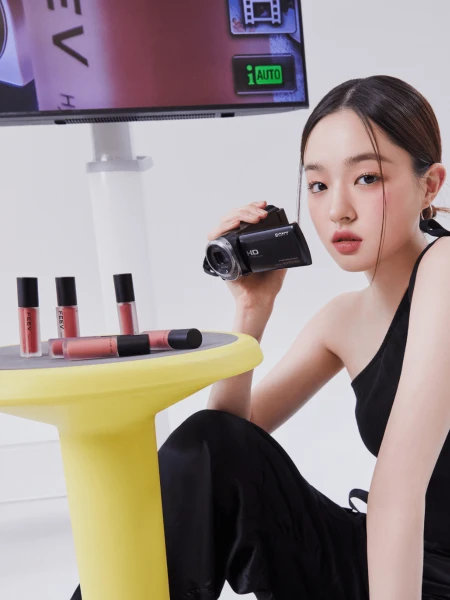 Вельветовый пигмент для губ FEEV Hyper-Fit Color Wear Merry Coral