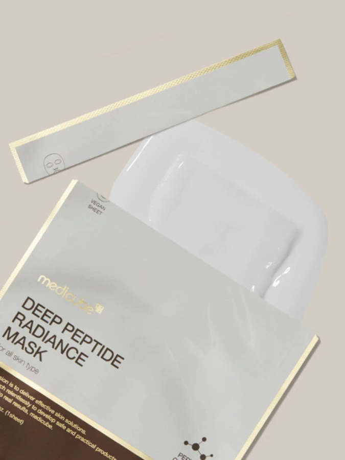 Разглаживающая тканевая маска с пептидами Medicube Deep Peptide Radiance Mask Разглаживающая тканевая маска с пептидами Medicube Deep Peptide Radiance Mask