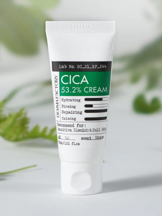 Успокаивающий крем для лица с экстрактом центеллы азиатской Derma Factory Cica 53.2% Cream