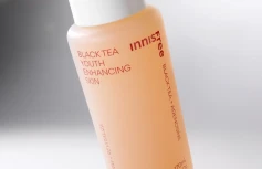 Укрепляющий тонер с экстрактом черного чая innisfree Black Tea Youth Enhancing Toner