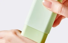 Солнцезащитный стик с экстрактом центеллы TOCOBO Cica Cooling Sun Stick SPF50+ PA++++