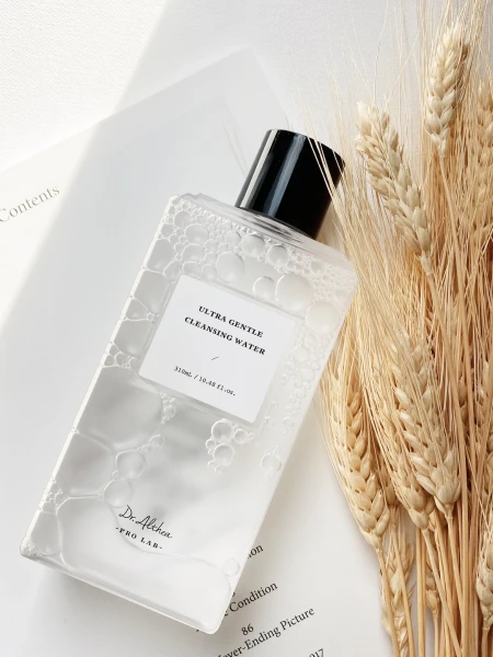 Деликатная жидкость для снятия макияжа Dr.Althea Pro Lab Ultra Gentle Cleansing Water Деликатная жидкость для снятия макияжа Dr.Althea Pro Lab Ultra Gentle Cleansing Water