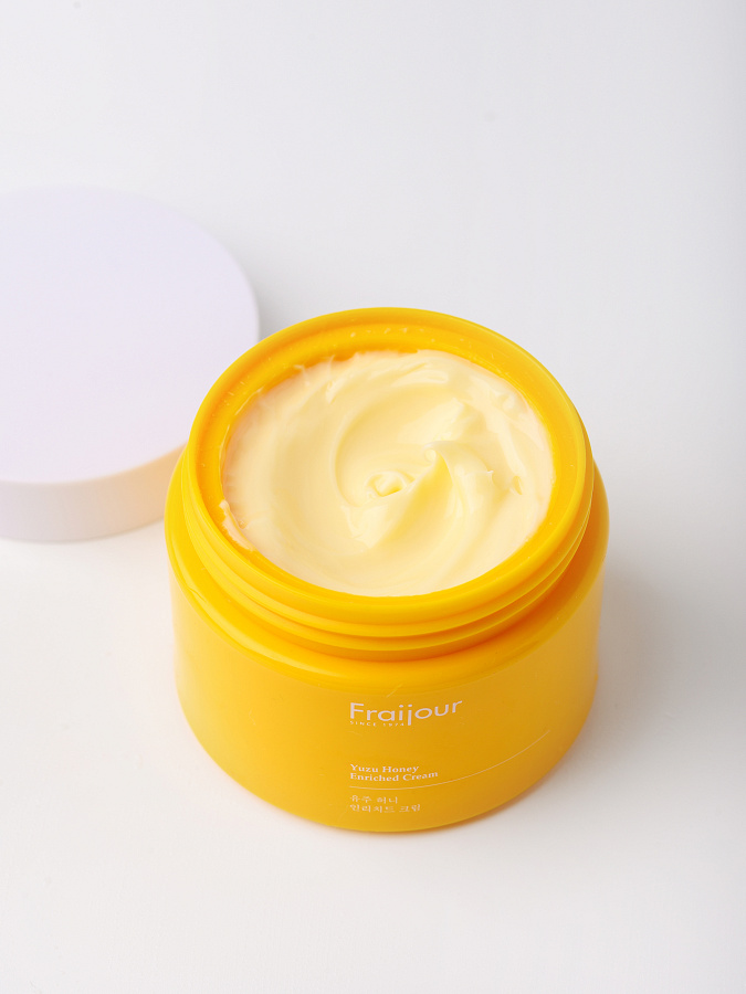 Крем для сияния кожи с прополисом Fraijour Yuzu Honey Enriched Cream
