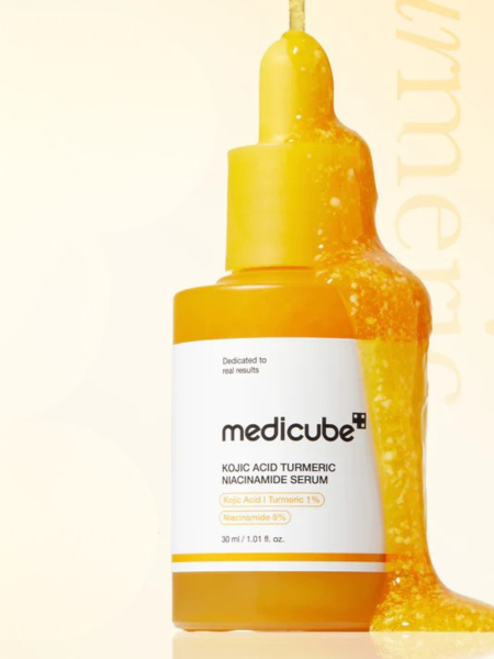 Осветляющая сыворотка с экстрактом куркумы Medicube Kojic Acid Turmeric Niacinamide Serum