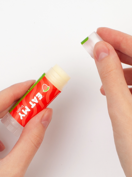 Бальзам для губ с ароматом земляники со сливками EAT MY BALM Strawberries & Cream