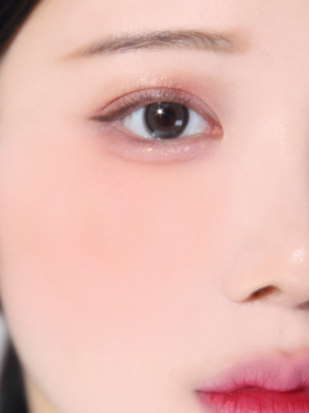 Мягкие румяна с сияющим финишем в персиковом оттенке The Saem Jelly Blusher CR01 Peach Crush