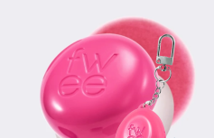 Набор: оттеночное суфле + брелок fwee Lip&Cheek Blurry Pudding Pot Keyring Set PK03 Cherry