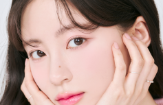 Сочный глянцевый пигмент для губ с оттенком ягодного смузи rom&nd Juicy Lasting Tint 32 Bare Berry Smoothie