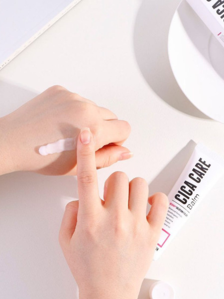 Заживляющий бальзам для лица с центеллой азиатской ROVECTIN Cica Care Spot Balm Заживляющий бальзам для лица с центеллой азиатской ROVECTIN Cica Care Spot Balm