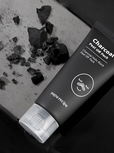 Очищающая маска-плёнка с древесным углём Papa Recipe Charcoal Holic Black Peel Off Pack Очищающая маска-плёнка с древесным углём Papa Recipe Charcoal Holic Black Peel Off Pack