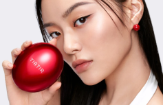 Тональный кушон с полуматовым финишем TIRTIR Mask Fit Red Cushion 22N Shell Beige